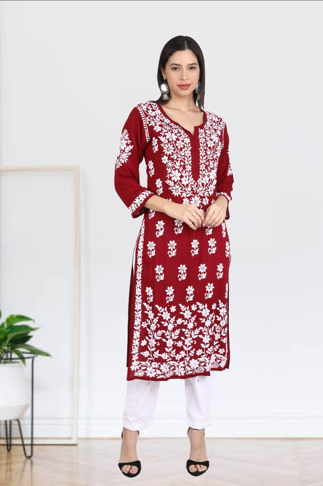 Hand Embroidered Lucknow Chikankari Cotton Kurti at Rs.1250/Piece in  lucknow offer by Mangalam Chikan