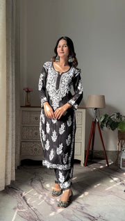 Tarana Premium Chikankari Kurti Pallazo Set