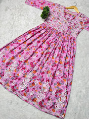 Gulfam Side Choli Mul Mul Gown-The Lucknowi Chikan