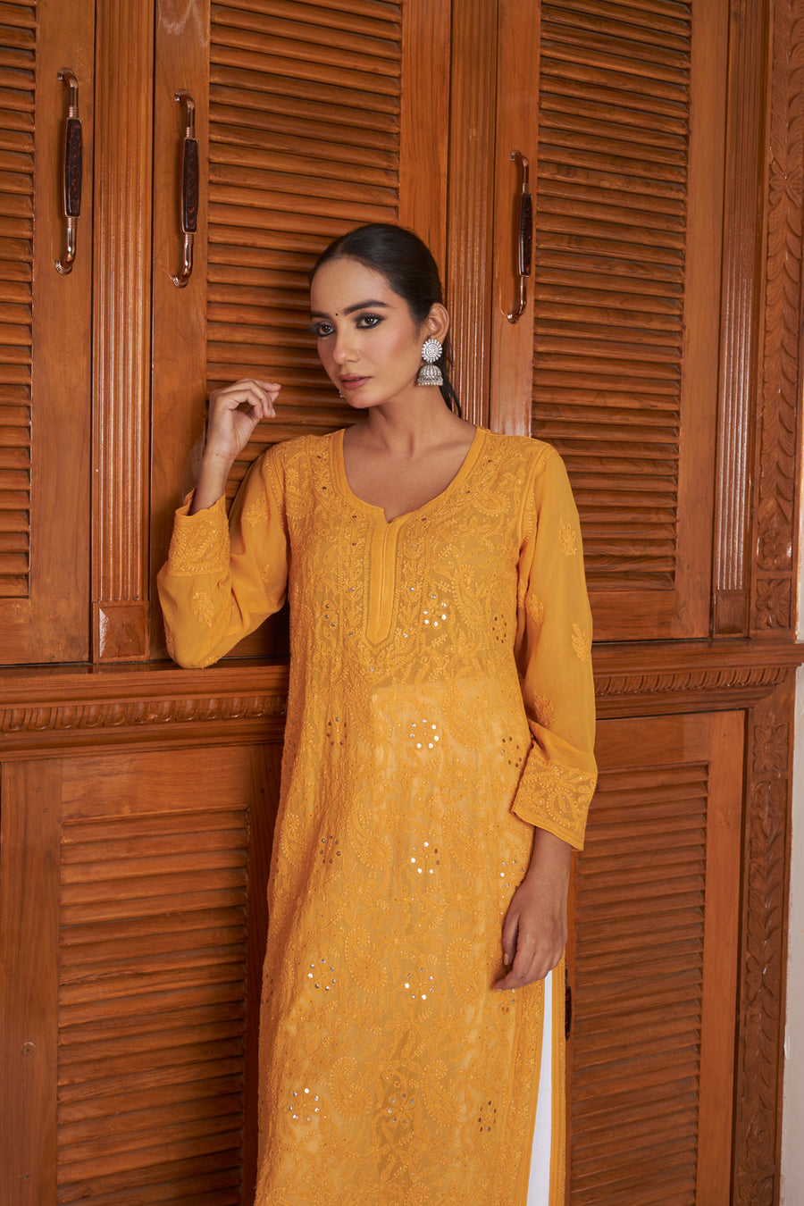 Rakul Preet Viscose Mukaish Chikankari Kurti
