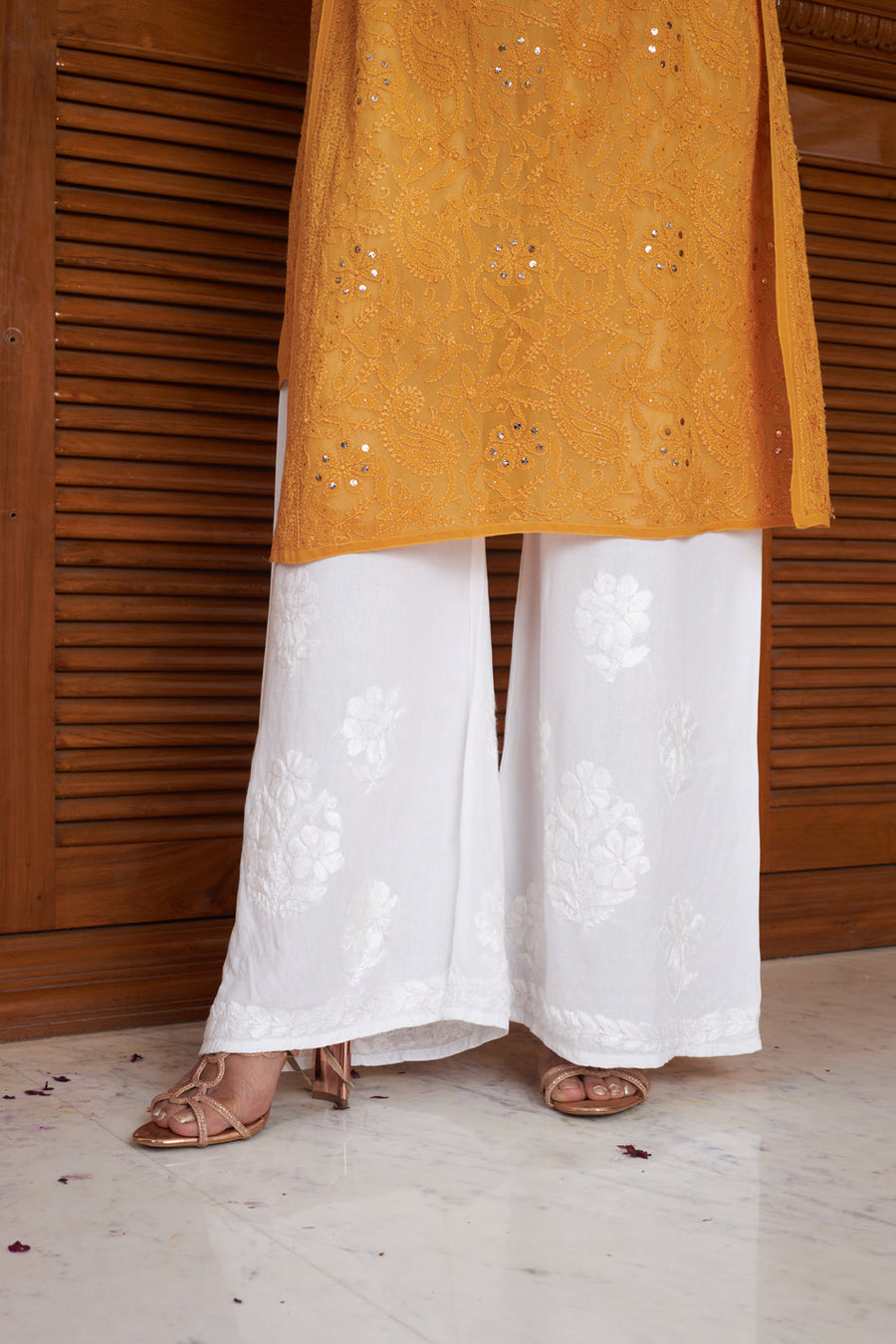 Rakul Preet Viscose Mukaish Chikankari Kurti