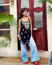 Anushka Noodle Chikankari Kurti